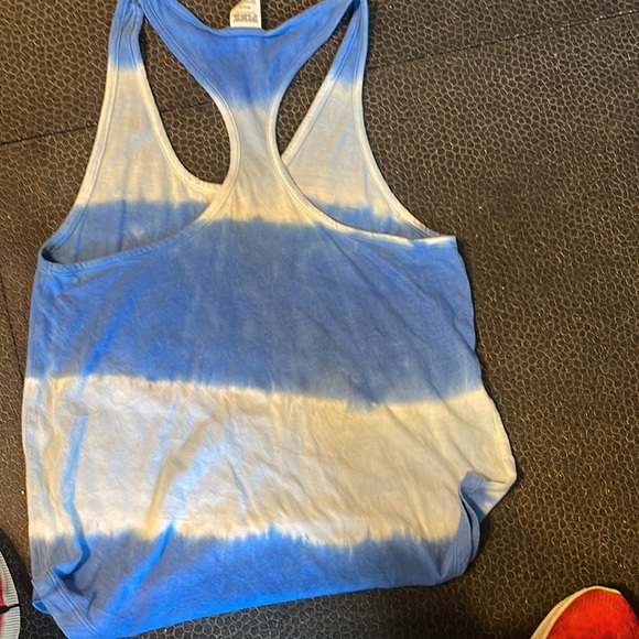 Victoria secret pink tank.  Size medium - Picture 3 of 3